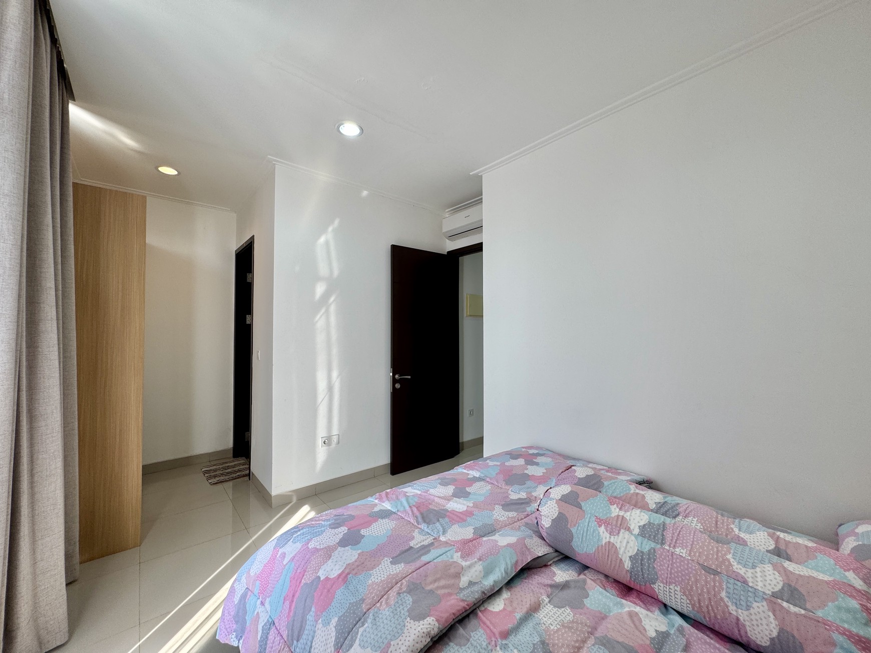 Rumah Full Furnished di Cluster Denver Dekat Center Point dan CBD Pantai Indah Kapuk PIK2 Jakarta Utara