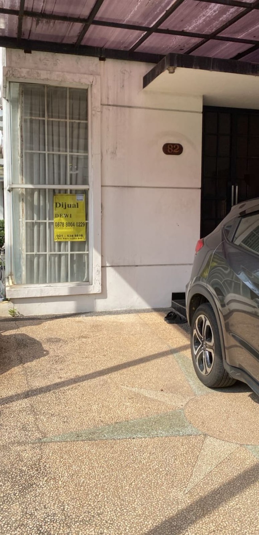 jual cepat rumah strategis siap huni di Taman Holandia Jl. Denhaag  Lippo Karawaci Tangerang Banten