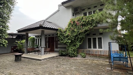 Rumah Sudut Luas, Nyaman,  pemandangan pepohonan,  Jarang ada, Nusa Loka, BSD
