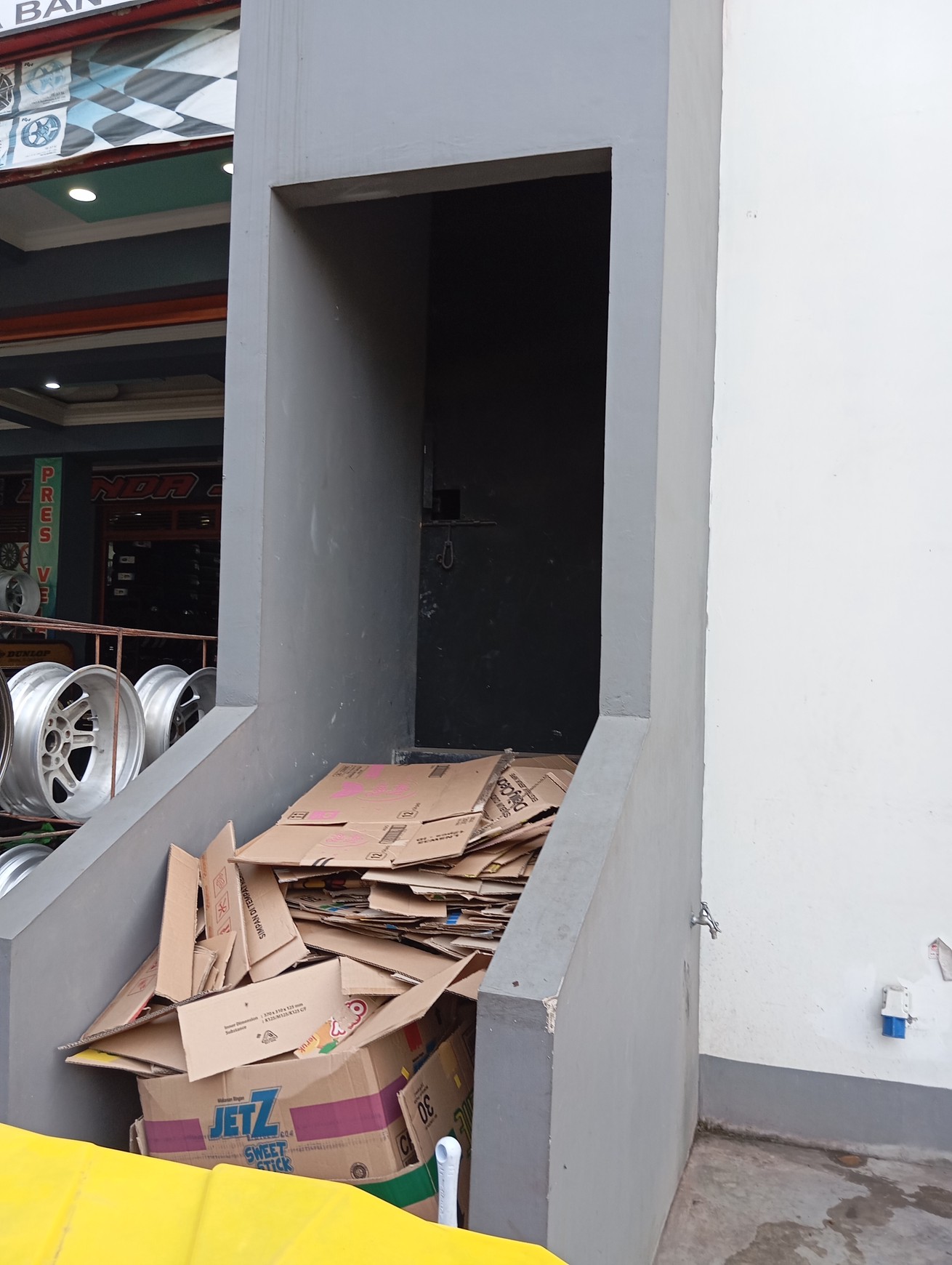 Di Jual Ruko 2 Lt Bangunan Baru Pinggir Jalan Ramai Di Dukuh Zambrud Mustikajaya