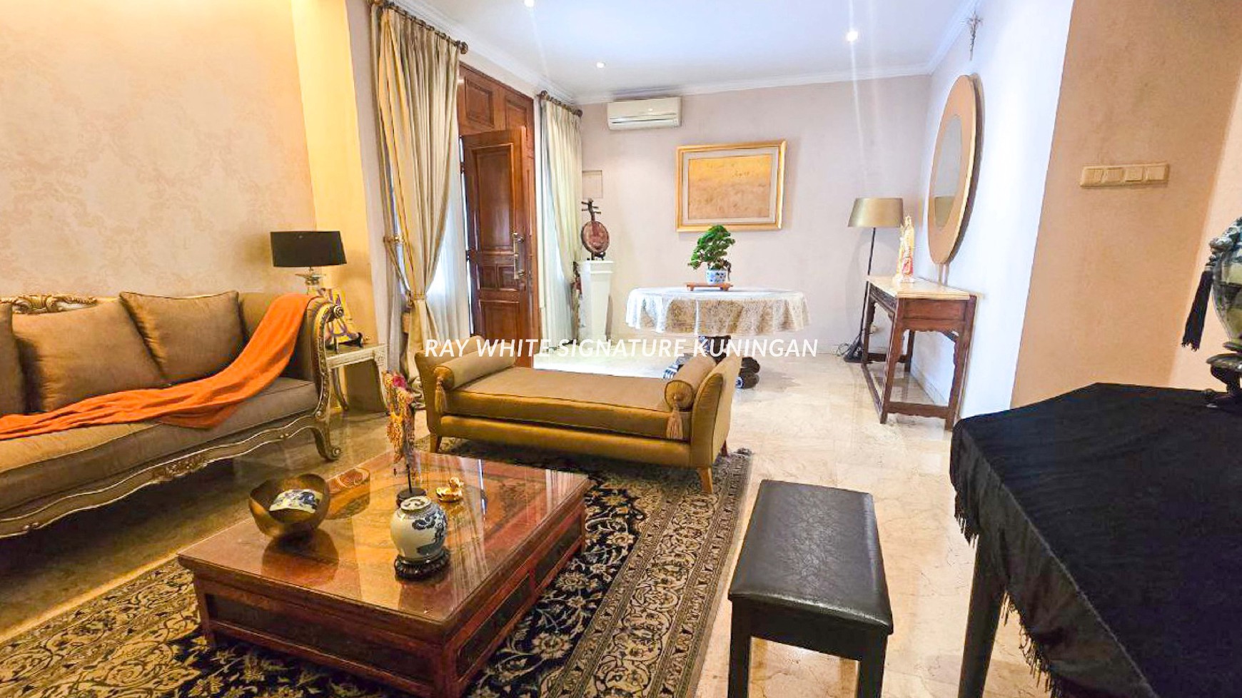 Rumah Lokasi Prime di Suryo Senopati Bagus untuk Bisnis atau Office
