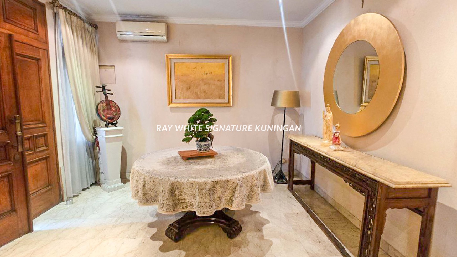 Rumah Lokasi Prime di Suryo Senopati Bagus untuk Bisnis atau Office