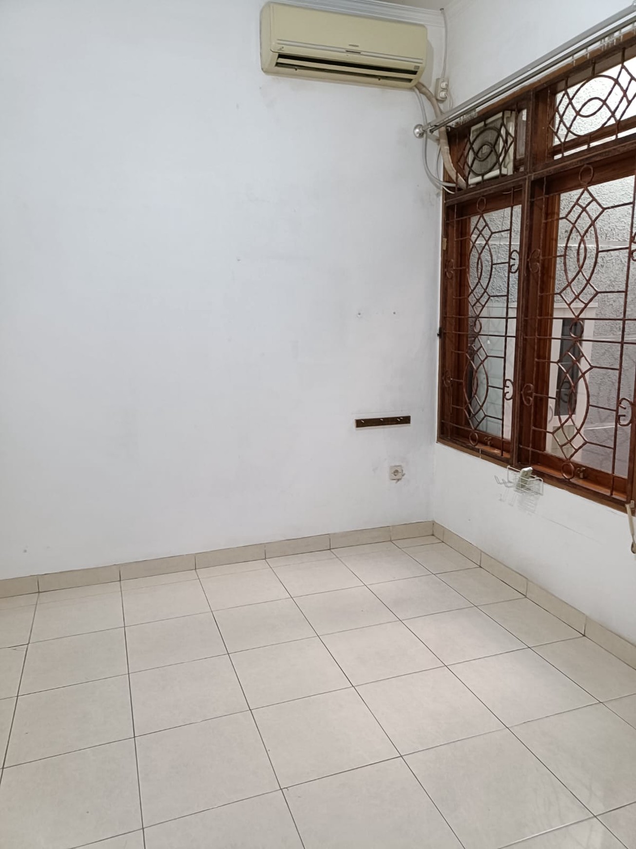 Rumah Asri Terawat di Komplek Batununggal Bandung Kota