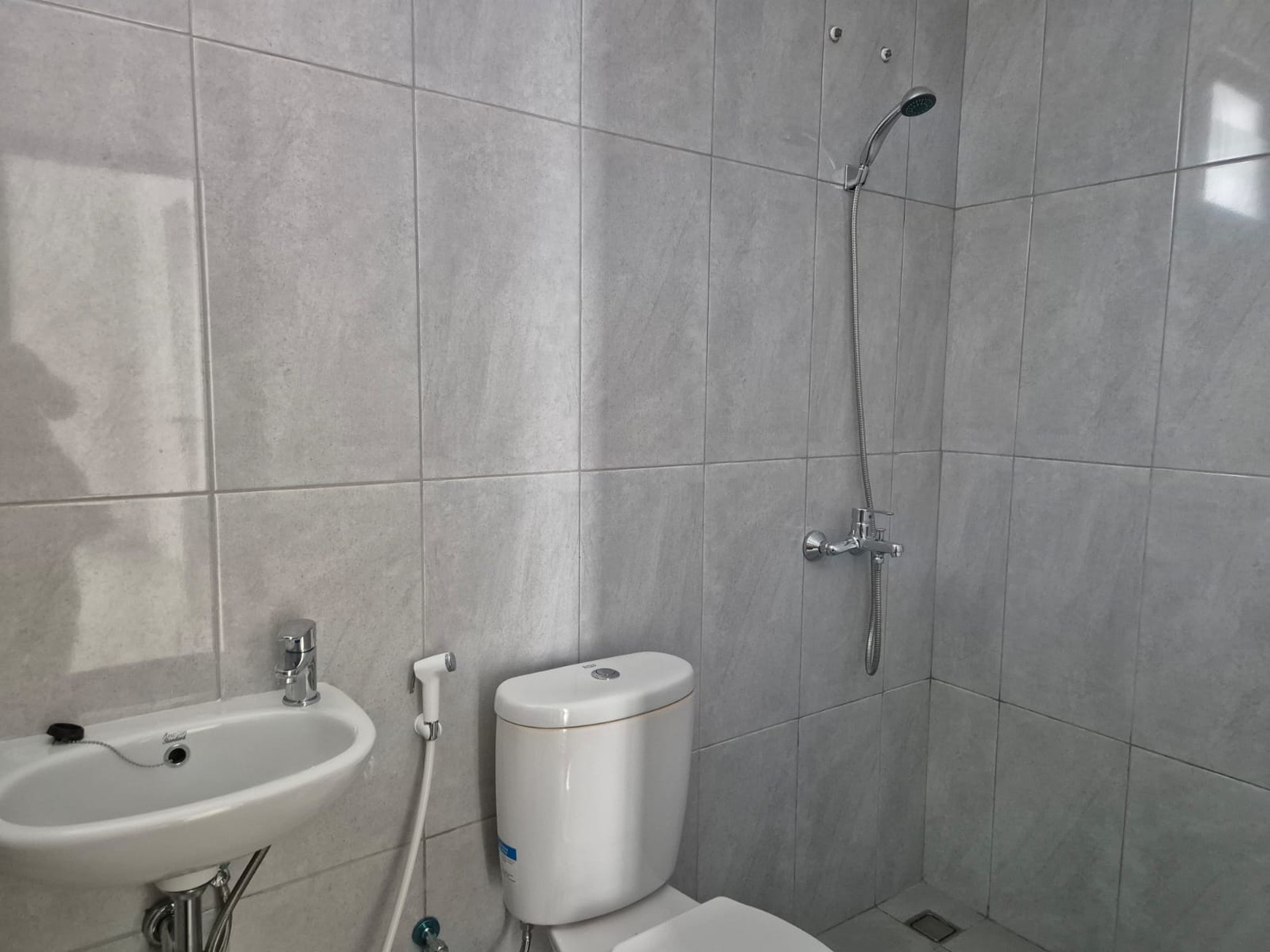 Rumah minimali, Brand New, dalam Cluster, Kemanan 24 Jam di Bintaro Sektor 7