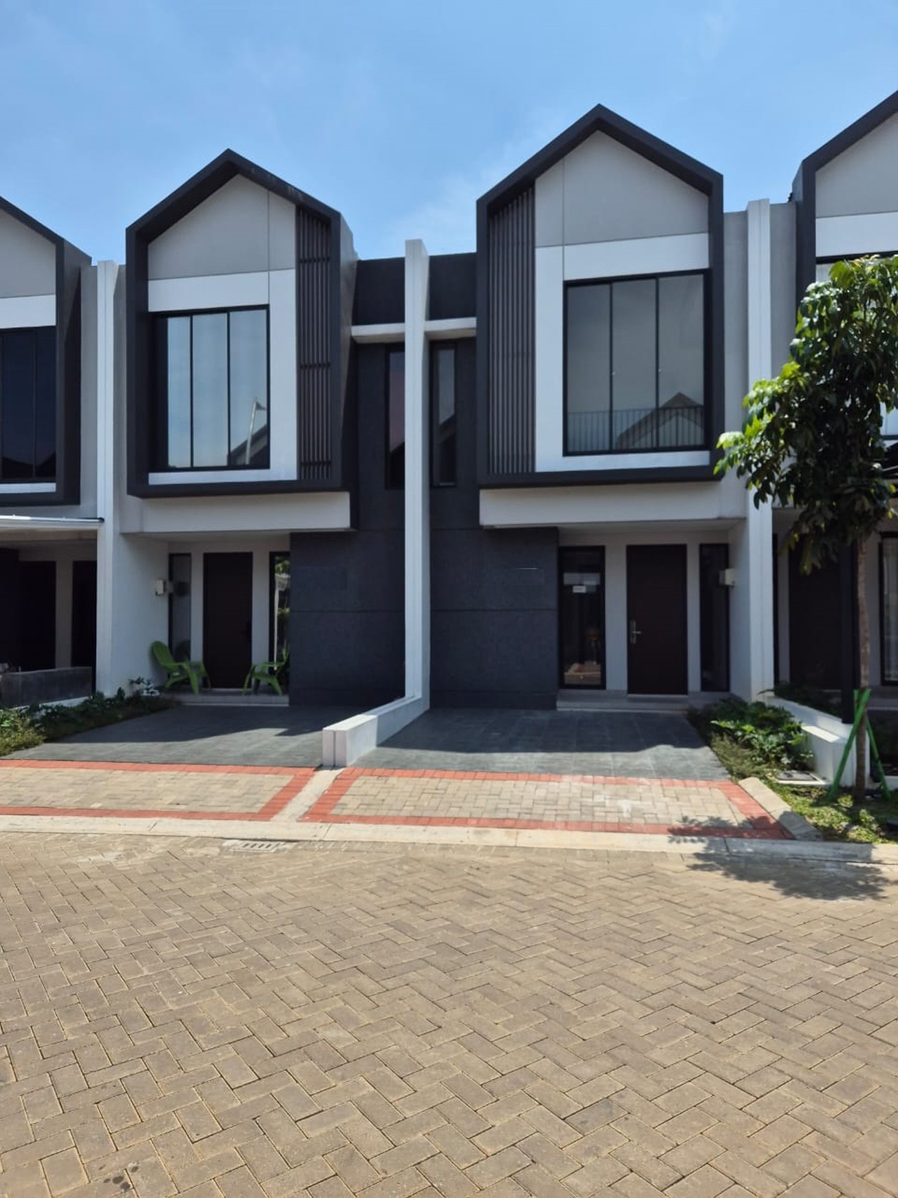 Rumah minimali, Brand New, dalam Cluster, Kemanan 24 Jam di Bintaro Sektor 7