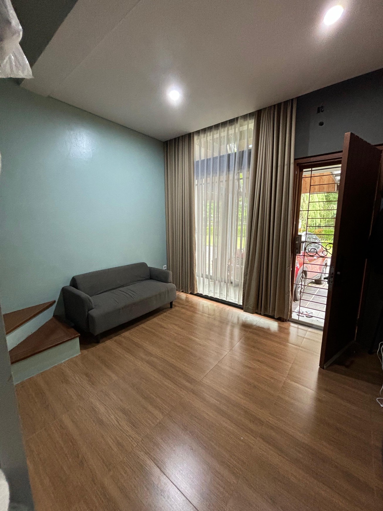 Rumah Minimalis di Fleek Hauz BSD City