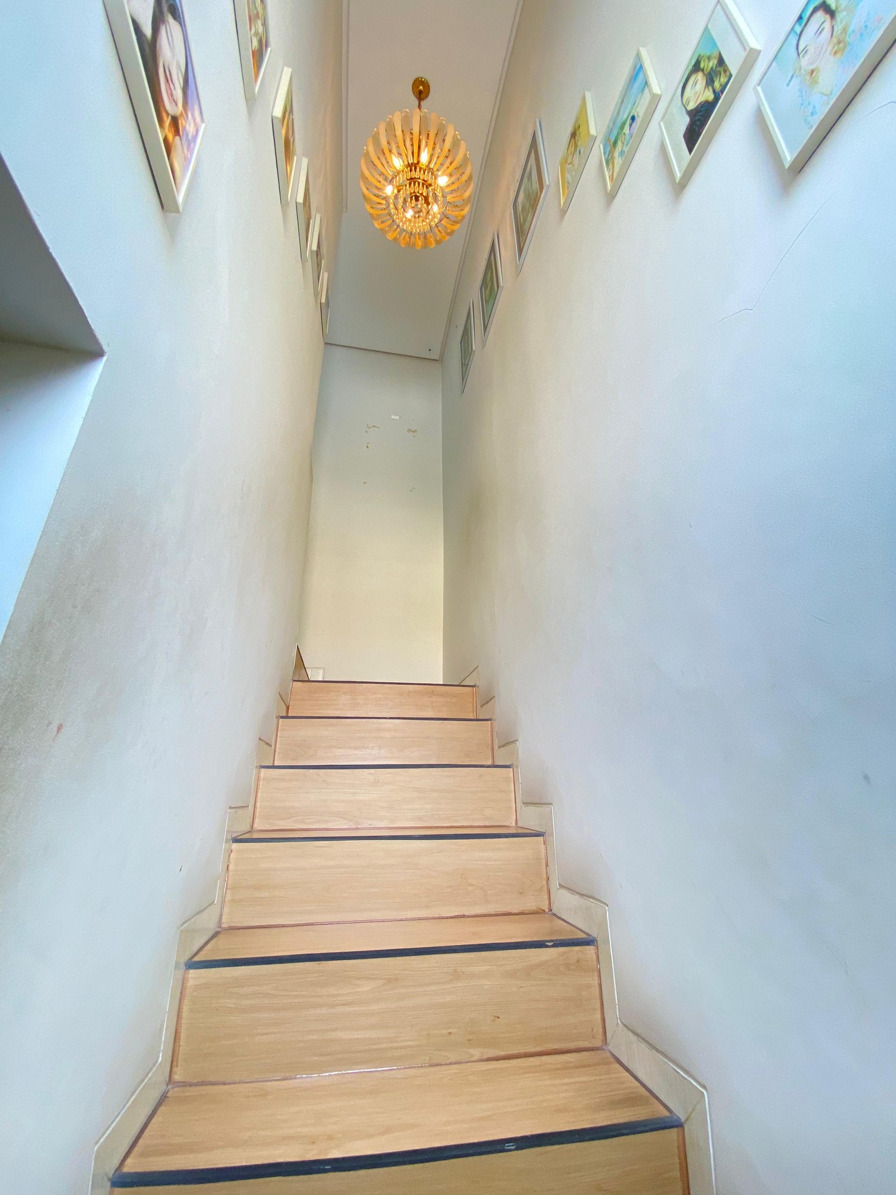 Termurah. Rumah 2 lantai Paradise Serpong City cluster Voyage, Serpong