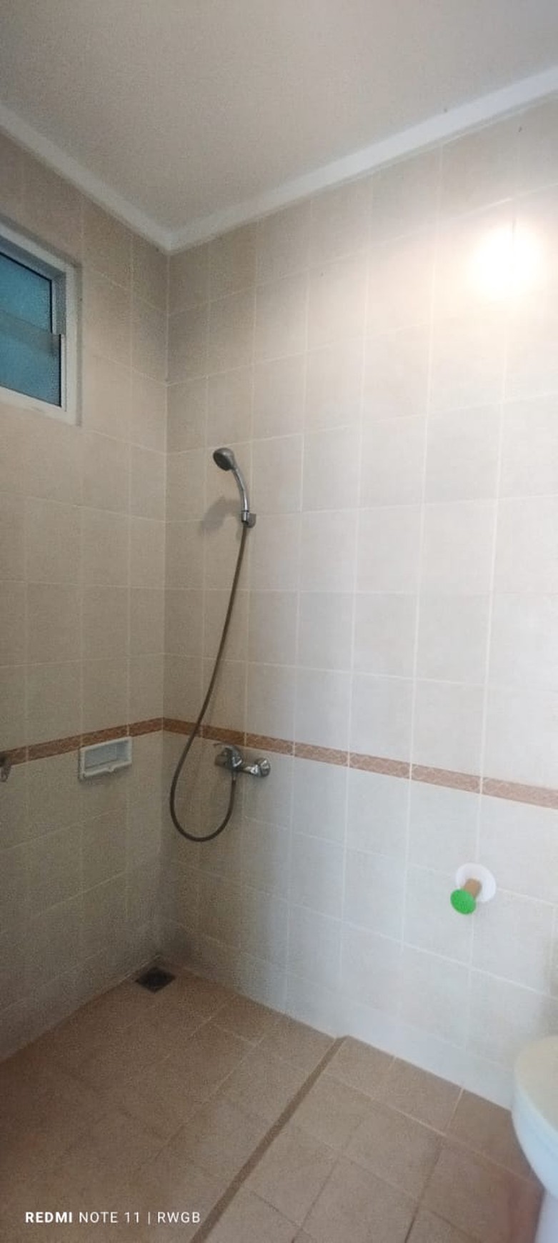 disewa rumah strategis tengah kota jarang ada, kondidi rapih terawat, siap huni de park cluster cajuputy bsd city