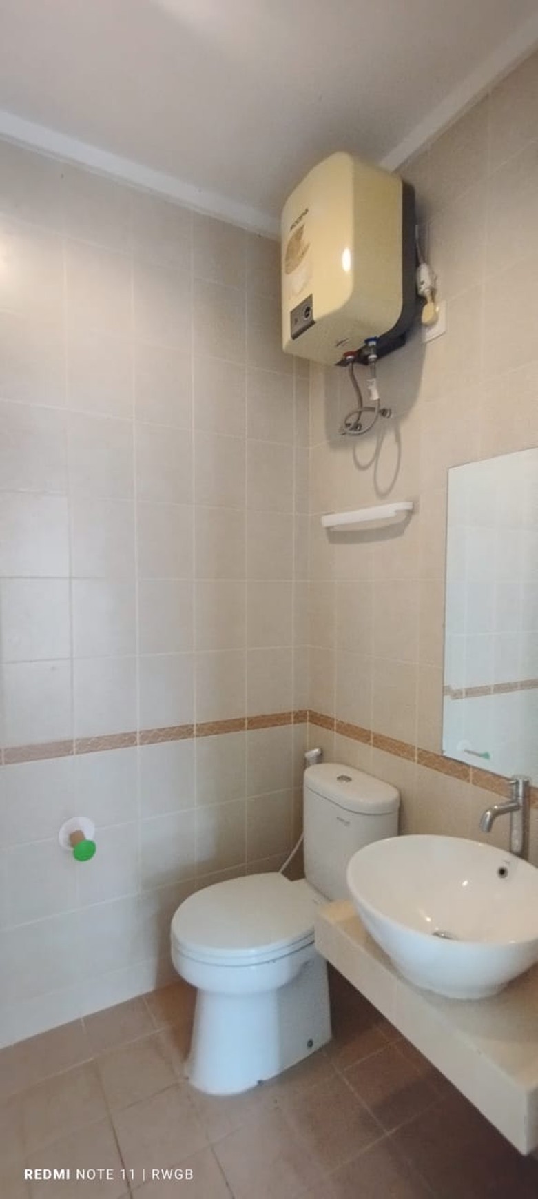 disewa rumah strategis tengah kota jarang ada, kondidi rapih terawat, siap huni de park cluster cajuputy bsd city