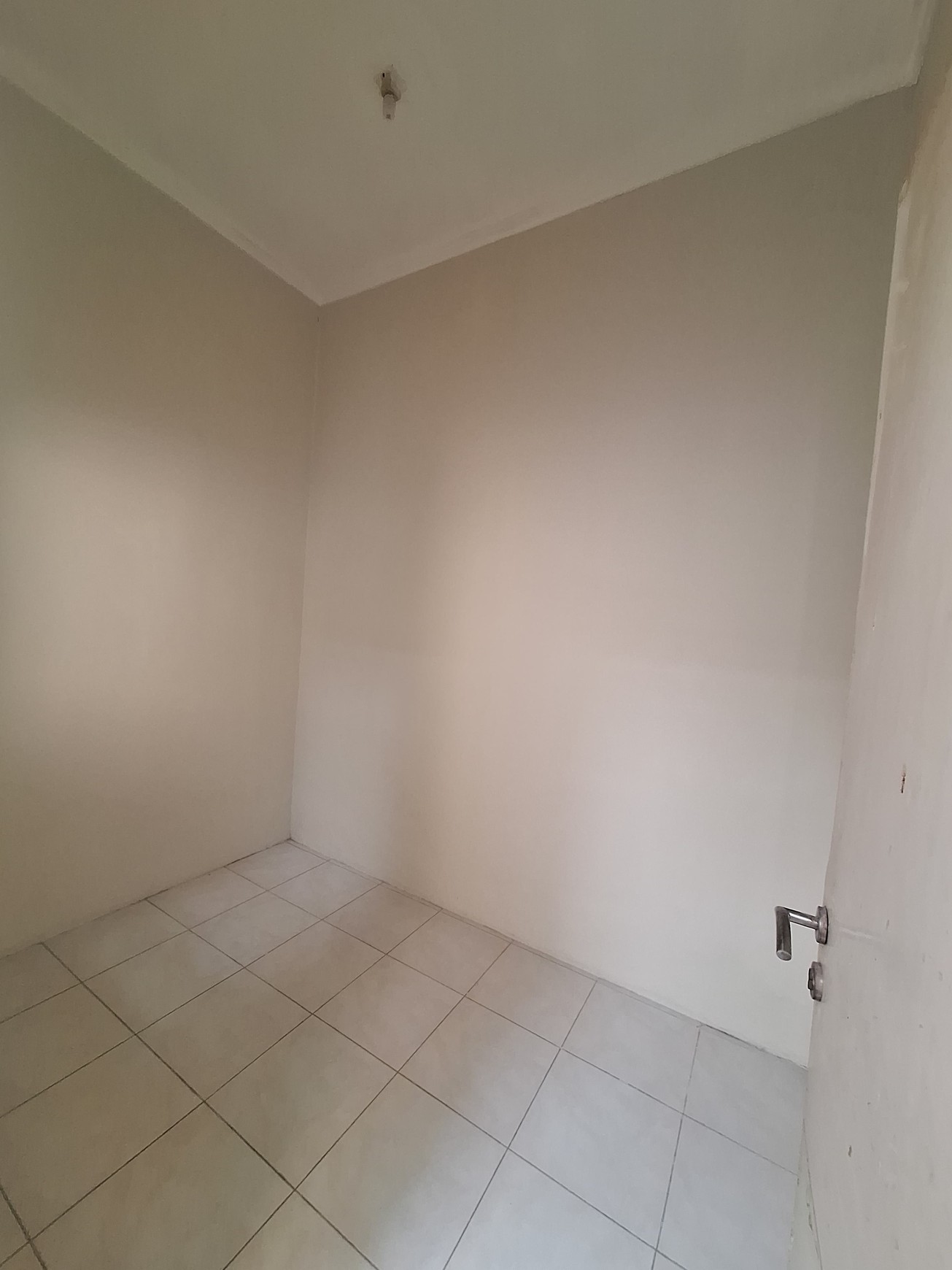 MURAH Disewakan Rumah Bukit Palma Citraland Surabaya Cantik 4 Kamar Tidur Siap Huni dekat Sekolah Citra Berkat , SUPERINDO