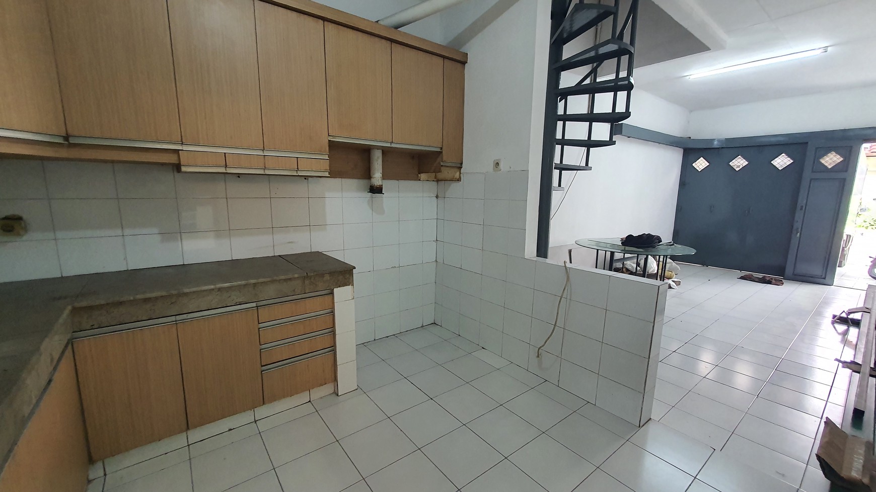 Rumah Bagus di Komplek Elit Taman Sakura Bandung Harga Menarik