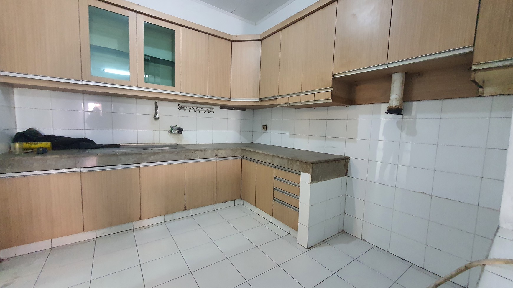 Rumah Bagus di Komplek Elit Taman Sakura Bandung Harga Menarik