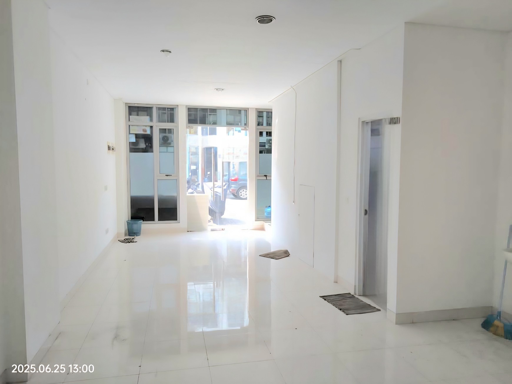 Dijual Ruko Mozia The Piazza BSD Tangerang Selatan, 3 Lantai, Rapih Siap Pakai