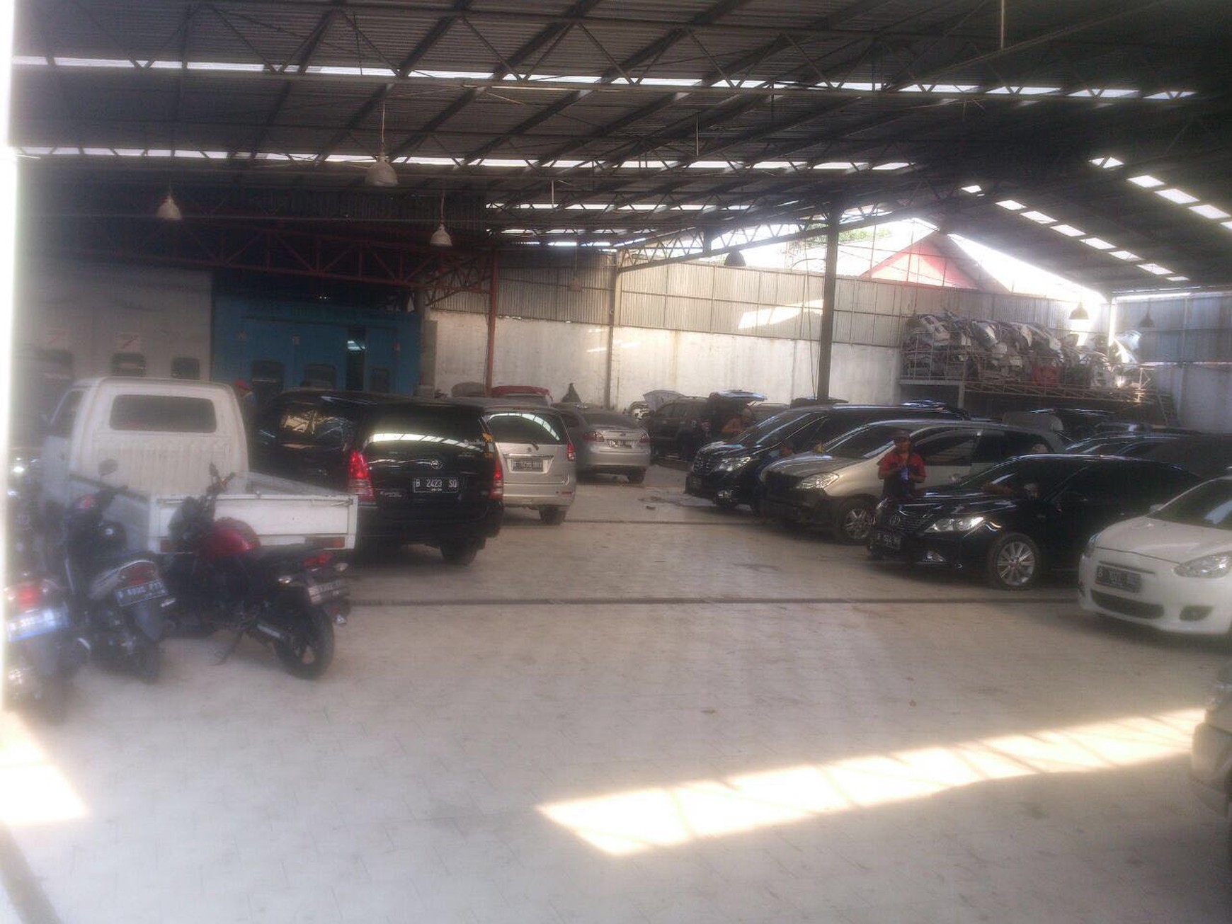 Kavling dan Bangunan cocok untuk usaha di Cempaka Putih .