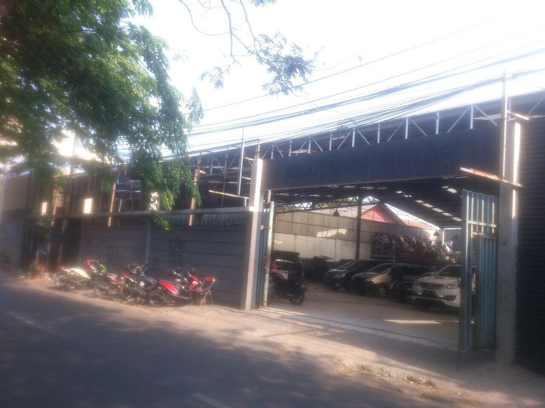 Kavling dan Bangunan cocok untuk usaha di Cempaka Putih .