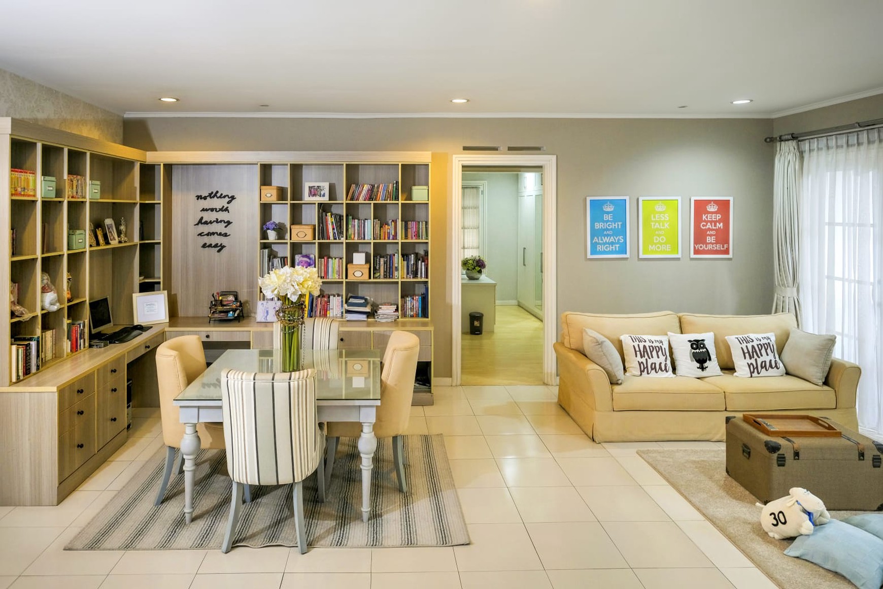 LUXURY! Rumah Mewah 3 Lantai di Kompek Alamanda, Bandung!