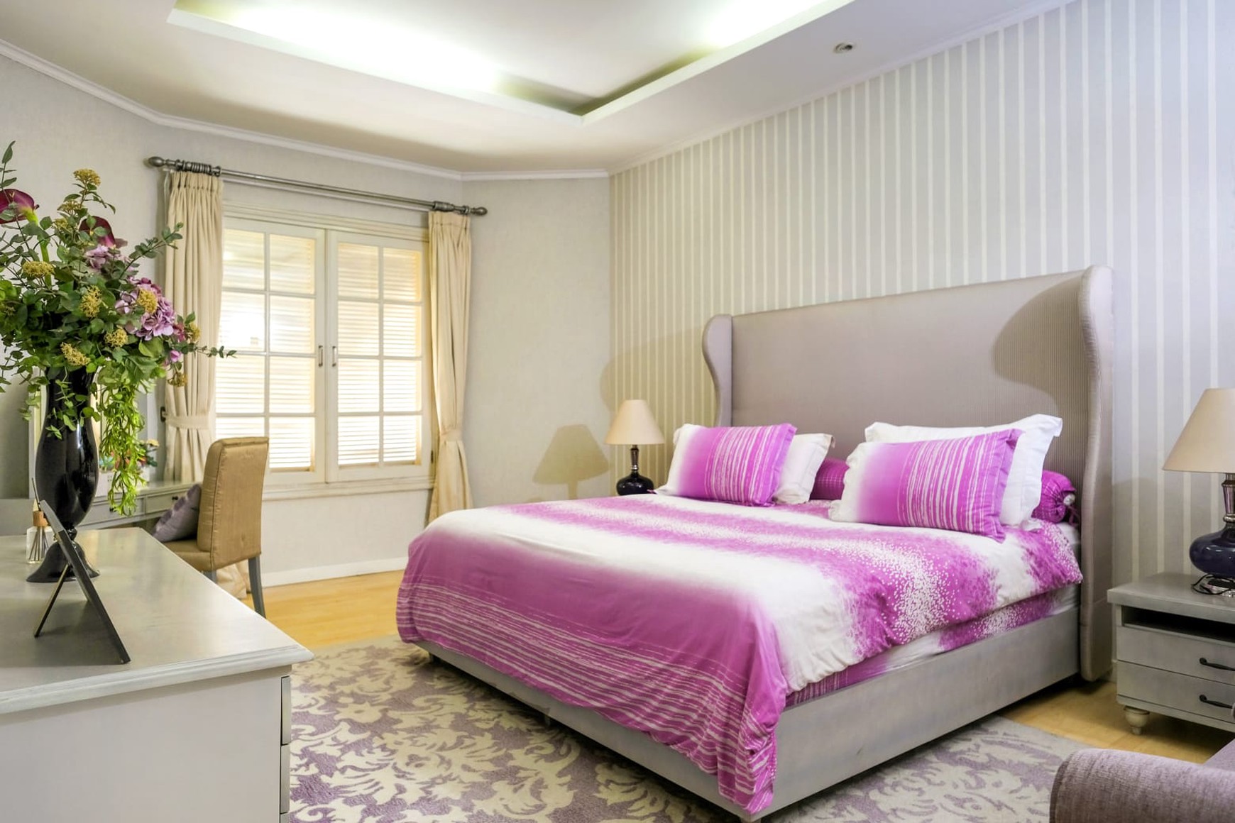 LUXURY! Rumah Mewah 3 Lantai di Kompek Alamanda, Bandung!