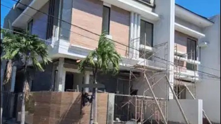 Dijual Rumah Baru Hook 2 lantai di Sutorejo Prima Surabaya