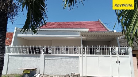 Dijual Rumah 2 lantai di Jalan Simolangit Surabaya