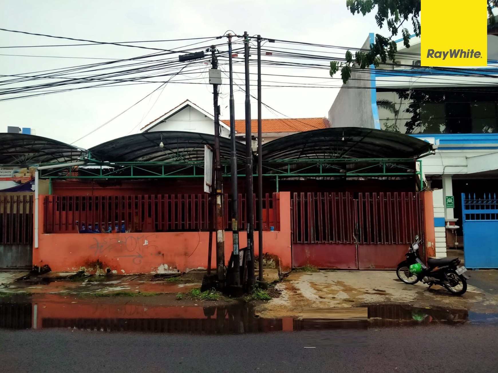 Disewakan Rumah 2 lantai di Nol Raya Kendangsari Surabaya