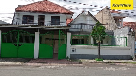 Dijual Rumah 2 lantai SHM di Ketintang Madya Surabaya