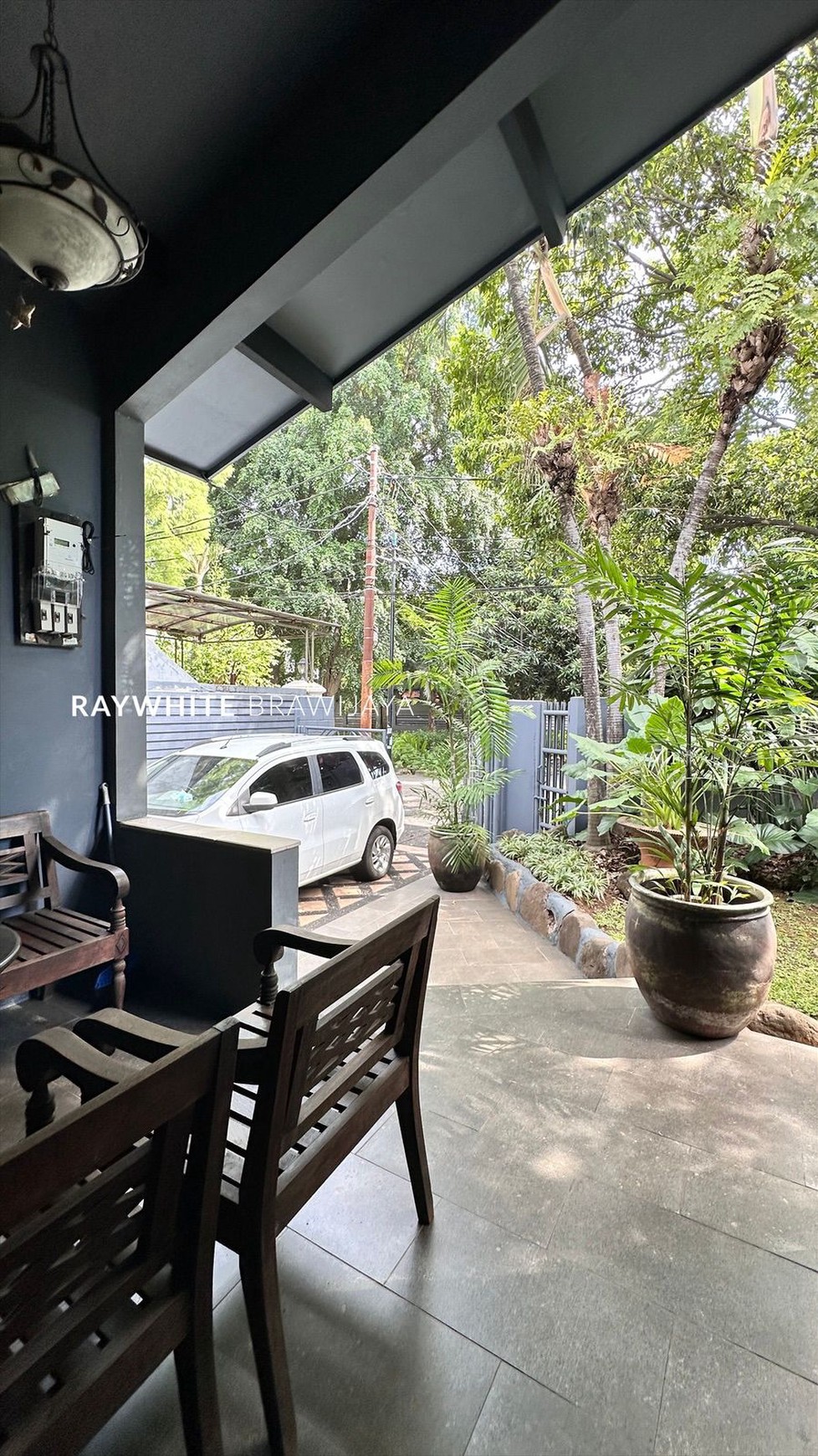 Rumah Lokasi Strategis Area Metro Alam Pondok Indah