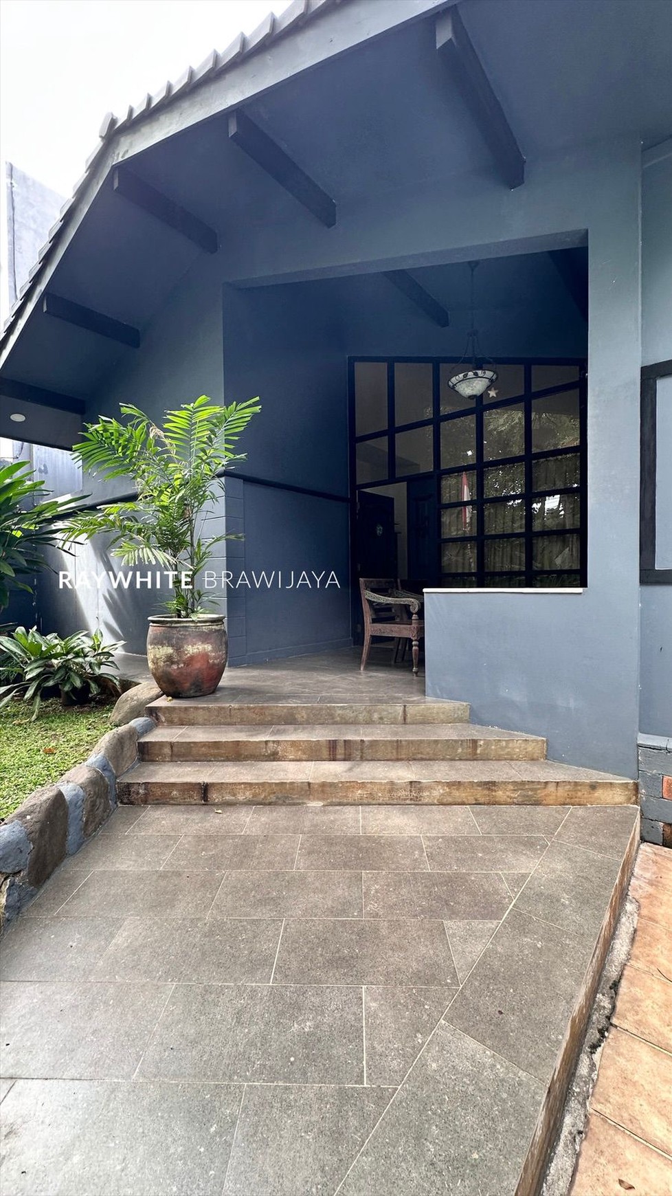 Rumah Lokasi Strategis Area Metro Alam Pondok Indah
