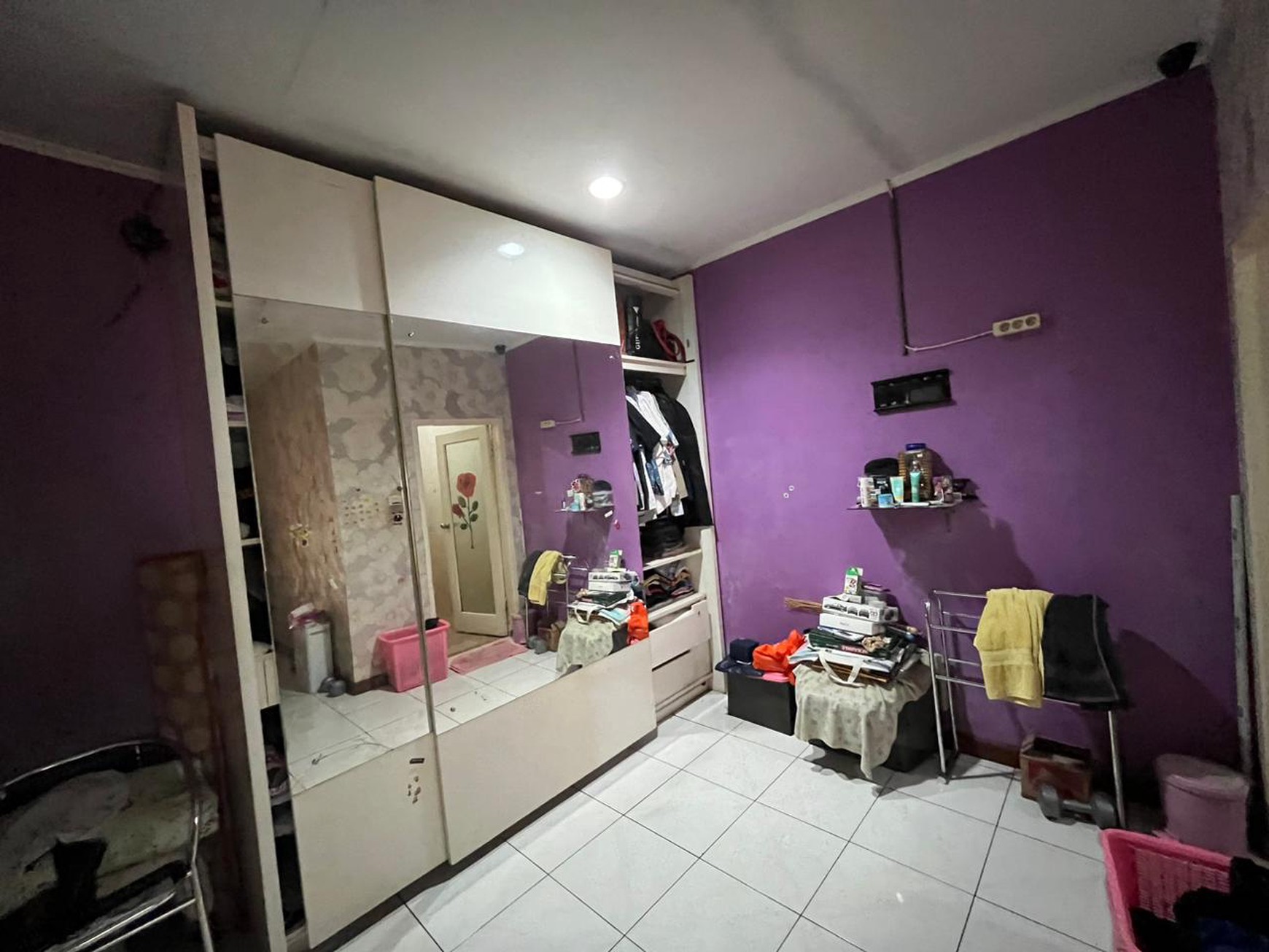 Rumah Full Renovasi di Griya Loka BSD Dekat Sekolah dan Pasar