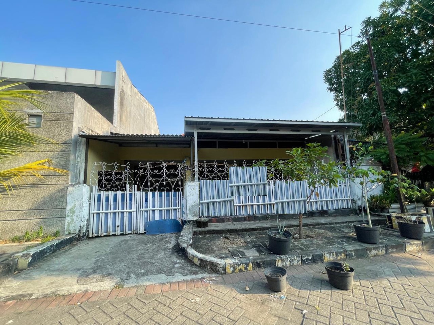 Dijual Rumah Dukuh Kupang Timur