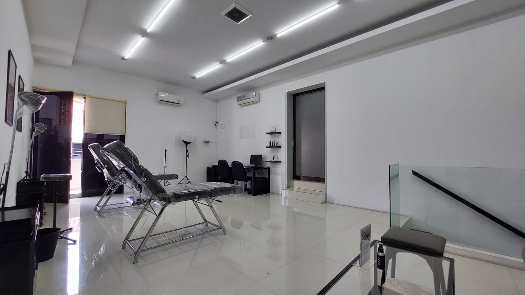 Rumah Siap Huni, dalam komplek yg tenang, strategis di Bintaro Sektor 3