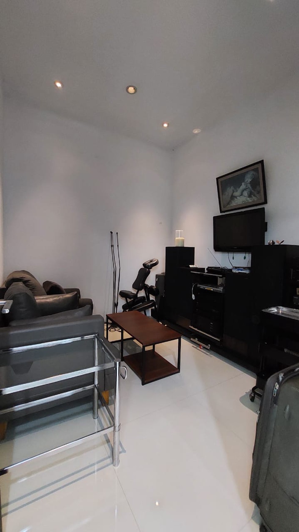 Rumah Siap Huni, dalam komplek yg tenang, strategis di Bintaro Sektor 3