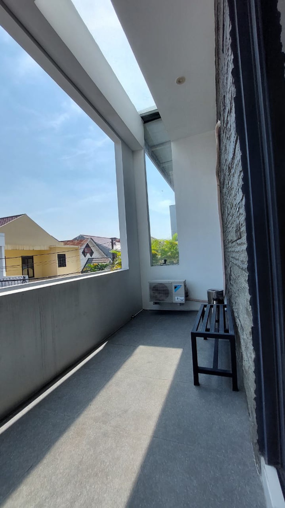 Rumah Siap Huni, dalam komplek yg tenang, strategis di Bintaro Sektor 3