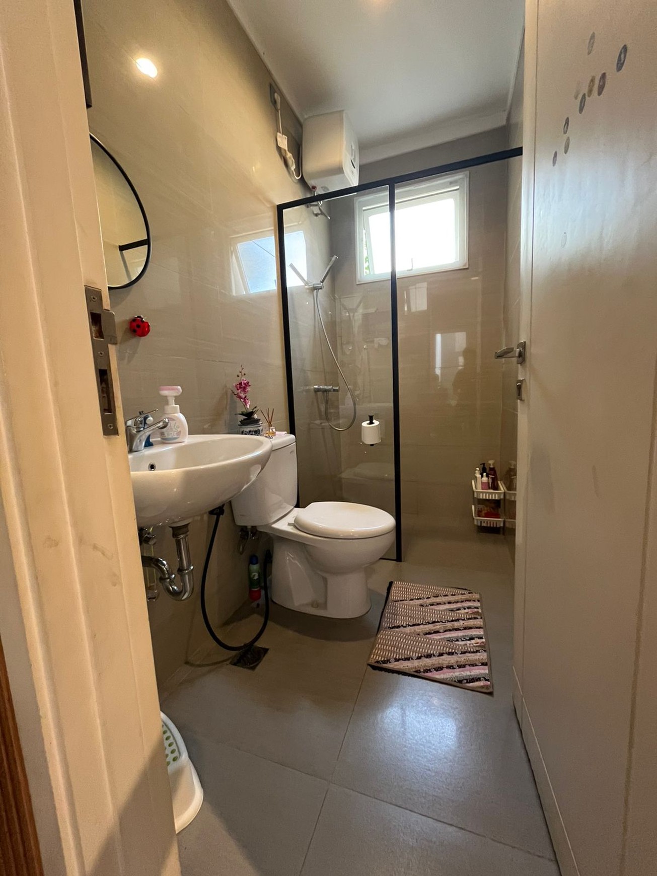 Rumah 2 Lantai Siap Huni di Bintaro Dalam Cluster SHM dengan Kamar Tidur 3+1 dan Kamar Mandi 3+1 @Bintaro, tangeranf Selatan