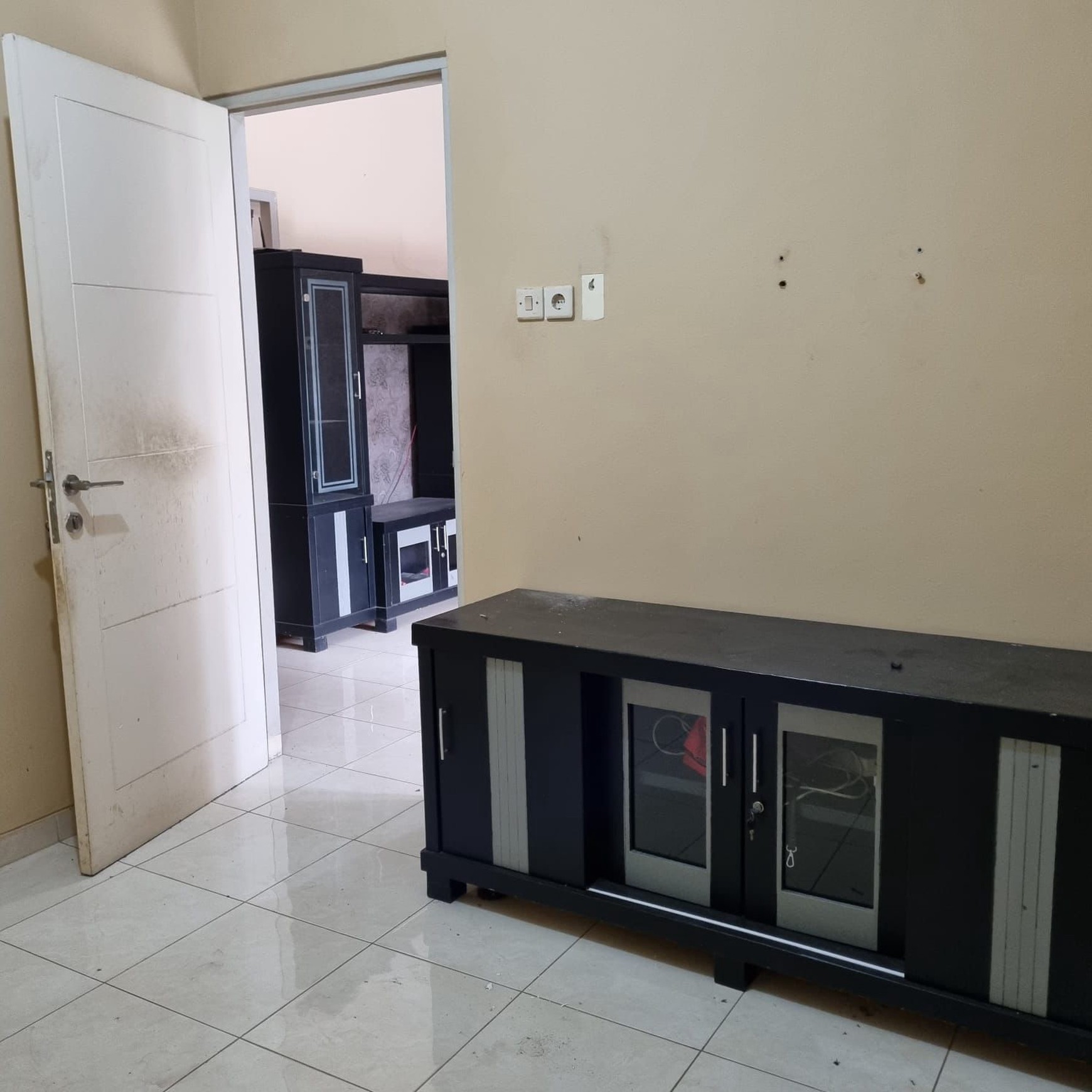 Rumah Minimalis di Serpong Garden Cisauk Dekat Stasiun Kereta