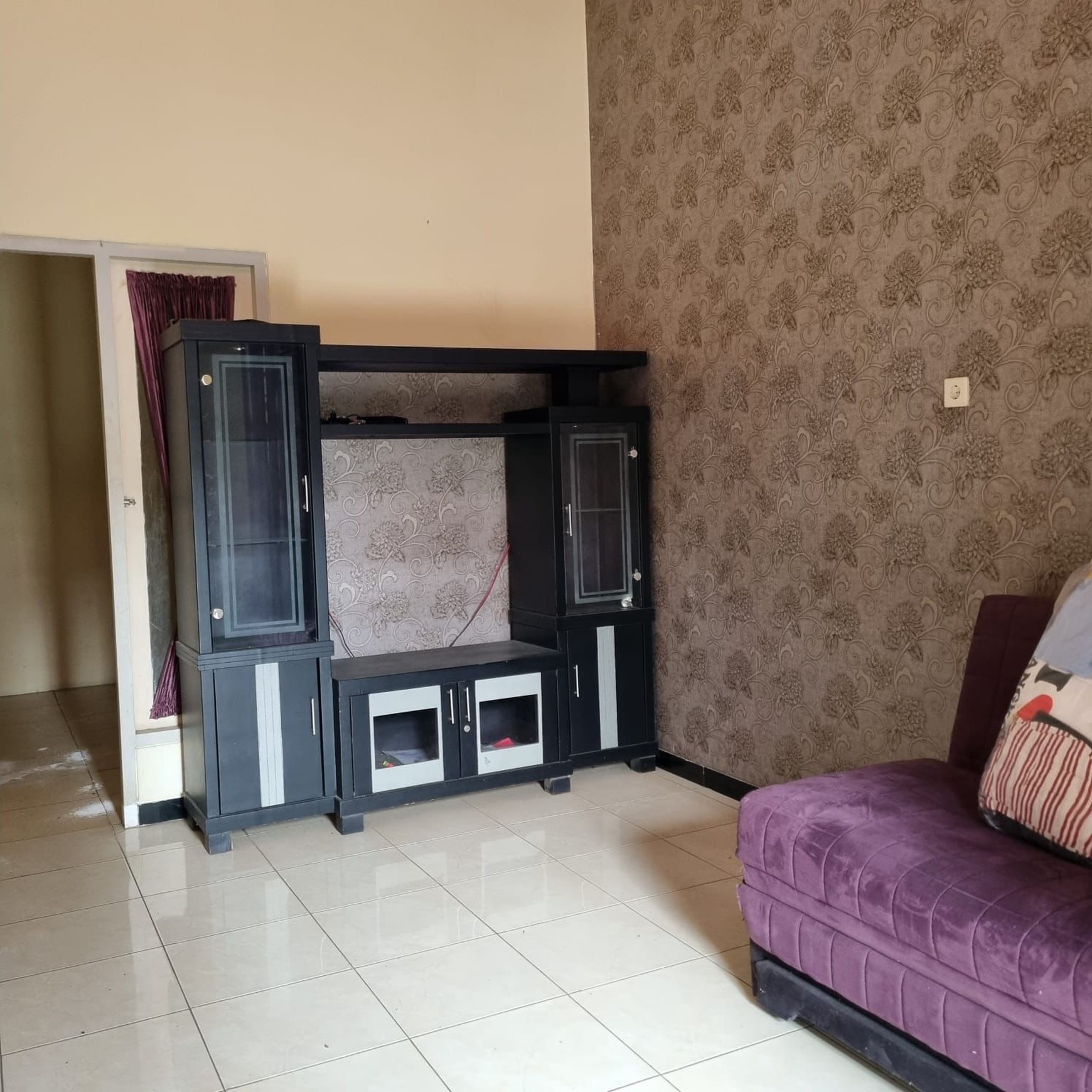 Rumah Minimalis di Serpong Garden Cisauk Dekat Stasiun Kereta