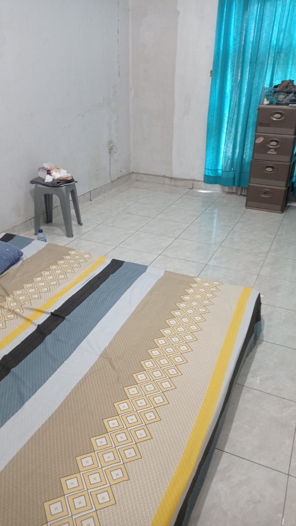 Rumah Mandiri  BSD Anggrek Loka  Row Jalan besar, dekat security post