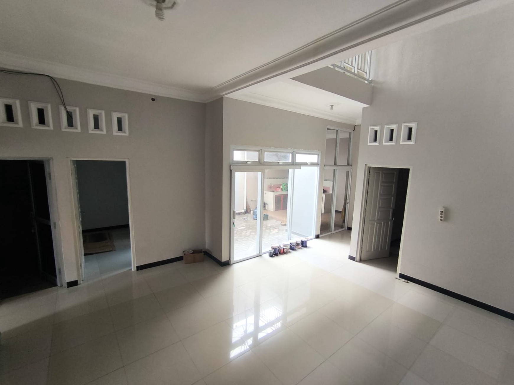 Rumah Tinggal 2 Lantai Dalam Perum Nogotirto Gamping Sleman