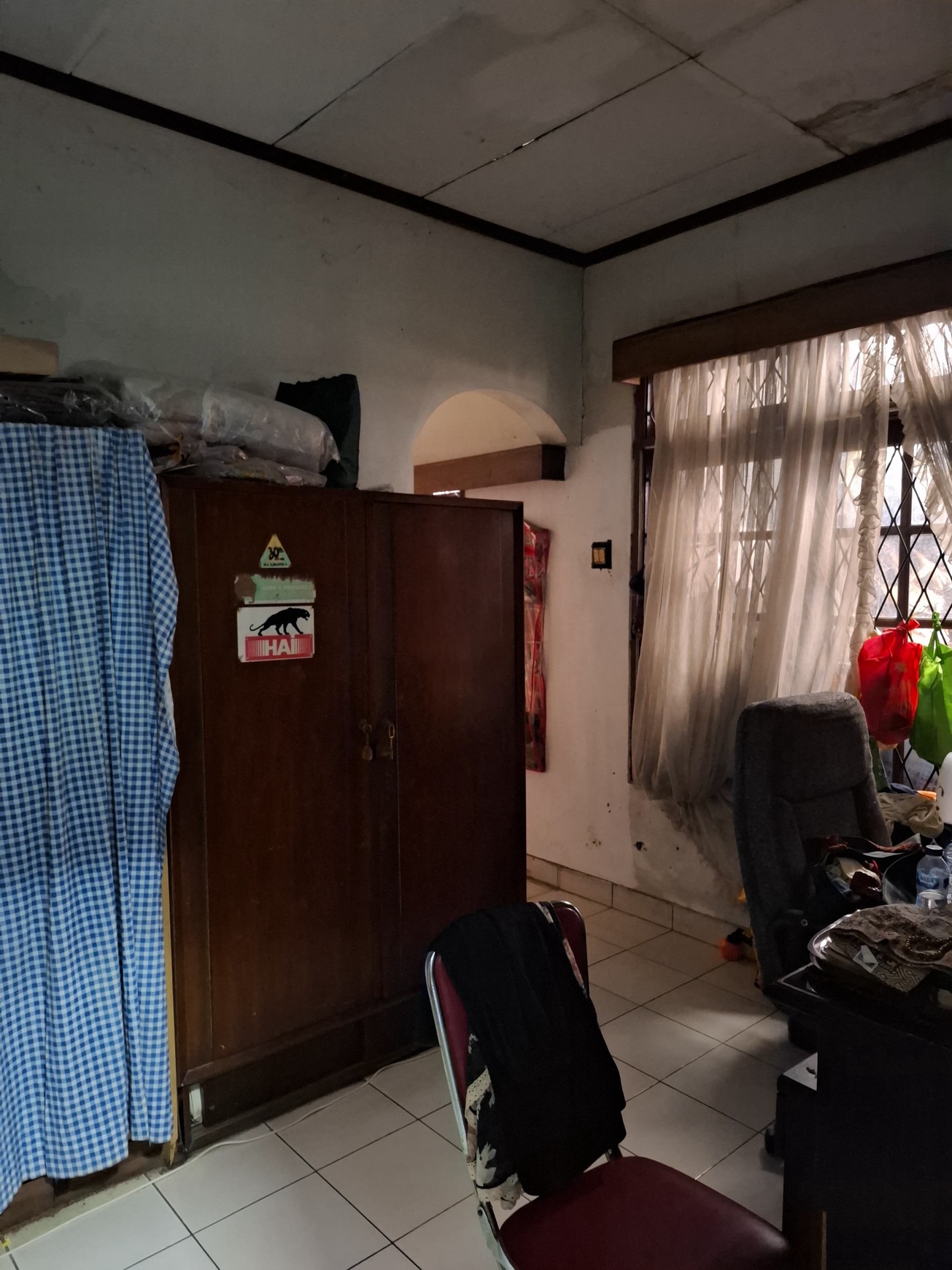 Rumah Akses Depan Jalan 3 mobil di Daerah Tebet Jakarta Selatan