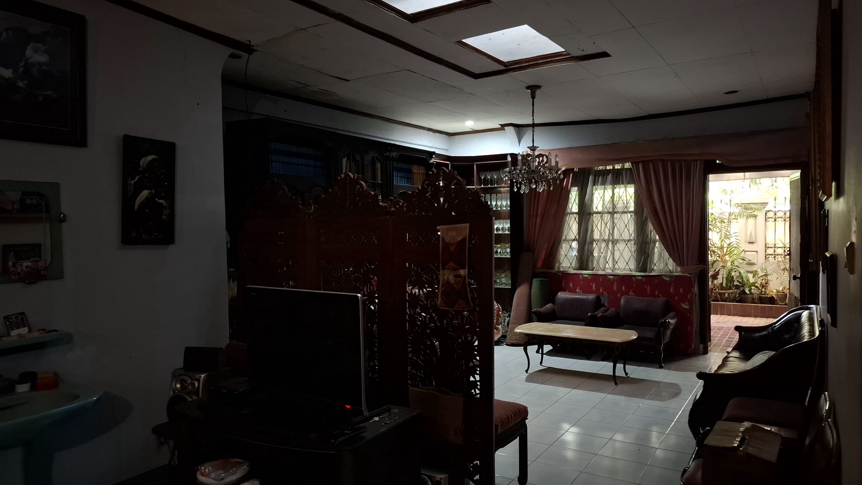 Rumah Akses Depan Jalan 3 mobil di Daerah Tebet Jakarta Selatan