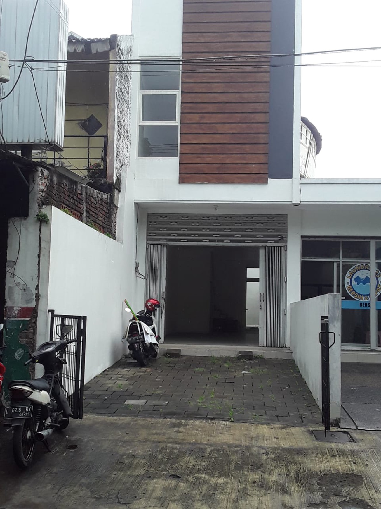 Ruko Dijual Raya Dukuh Kupang Barat Dukuh Kupang Surabaya