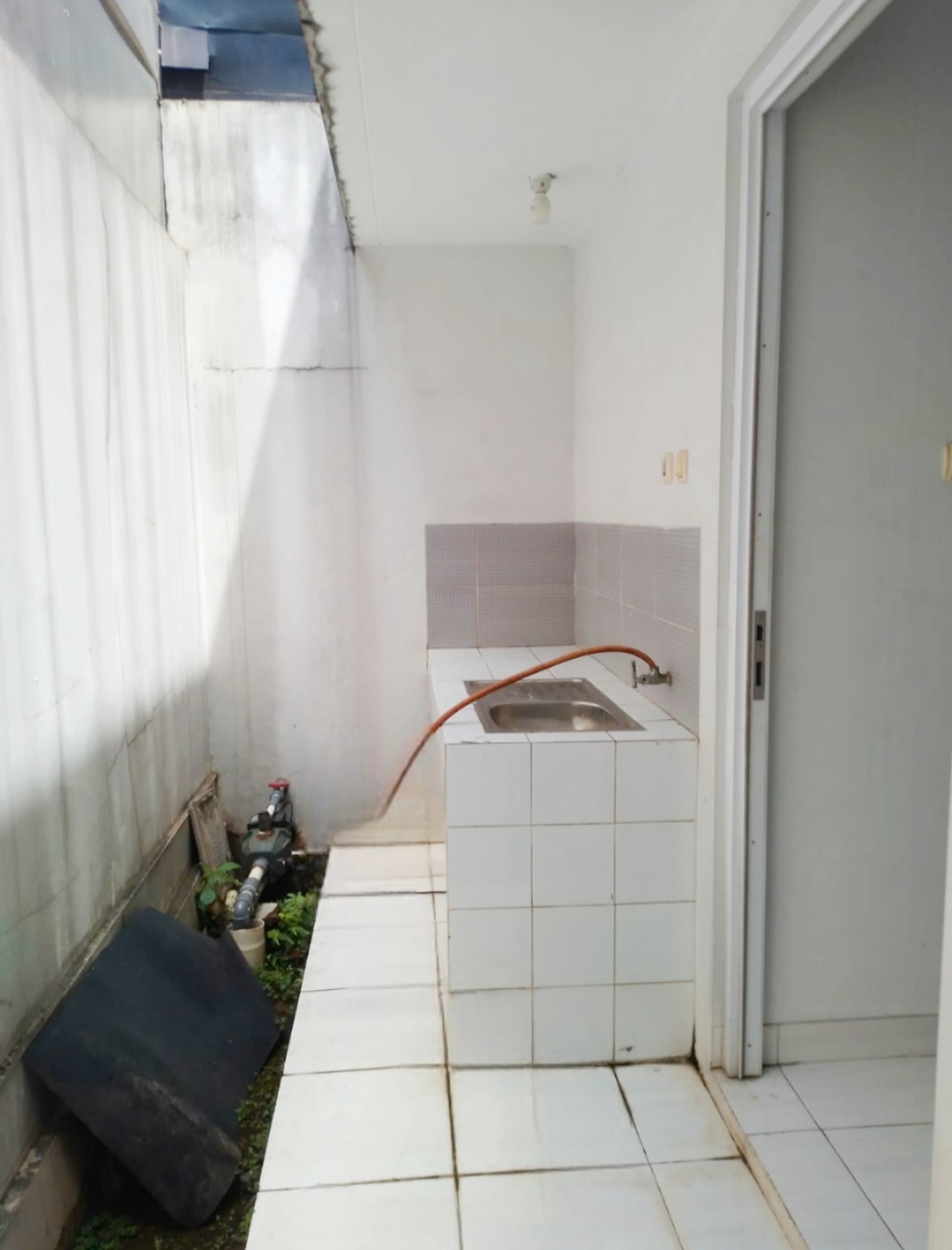 Rumah Minimalis 1 lantai bebas banjir di Pamulang