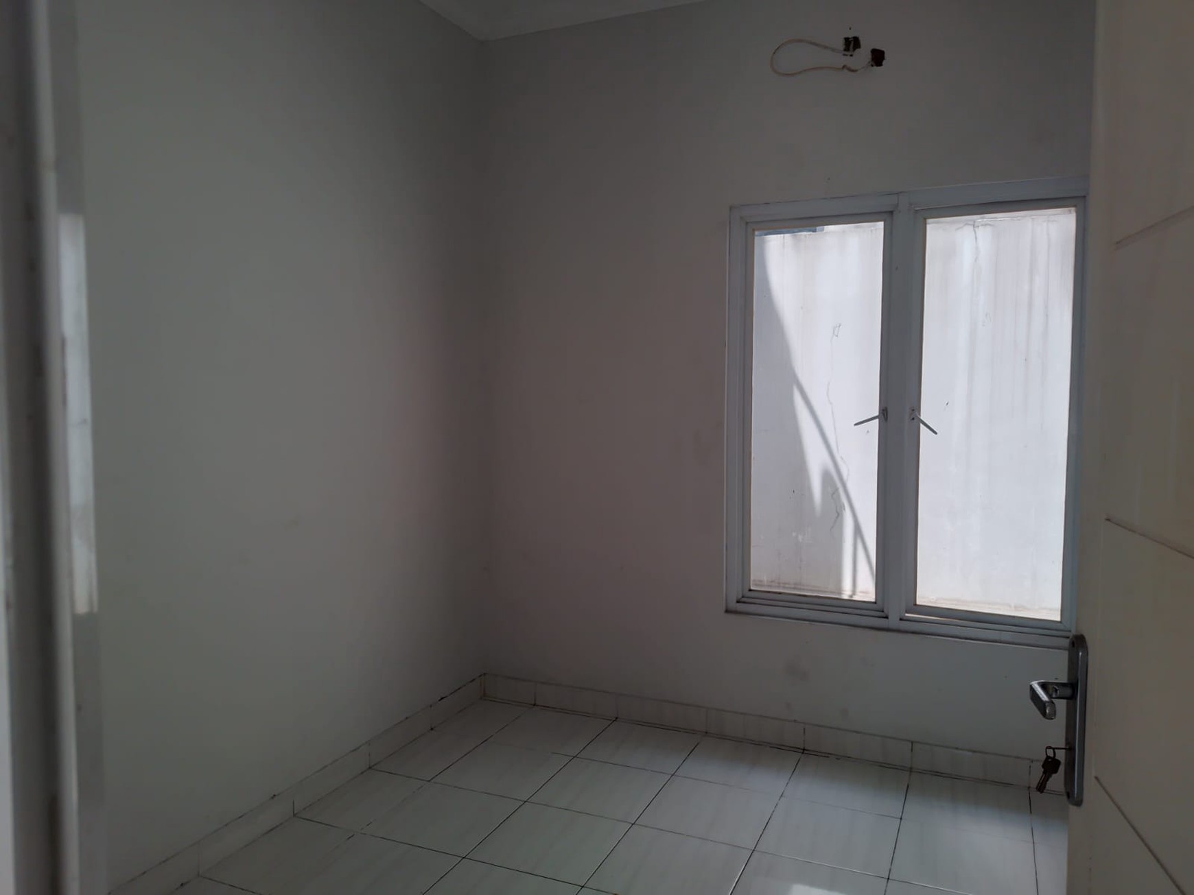 Rumah Minimalis 1 lantai bebas banjir di Pamulang