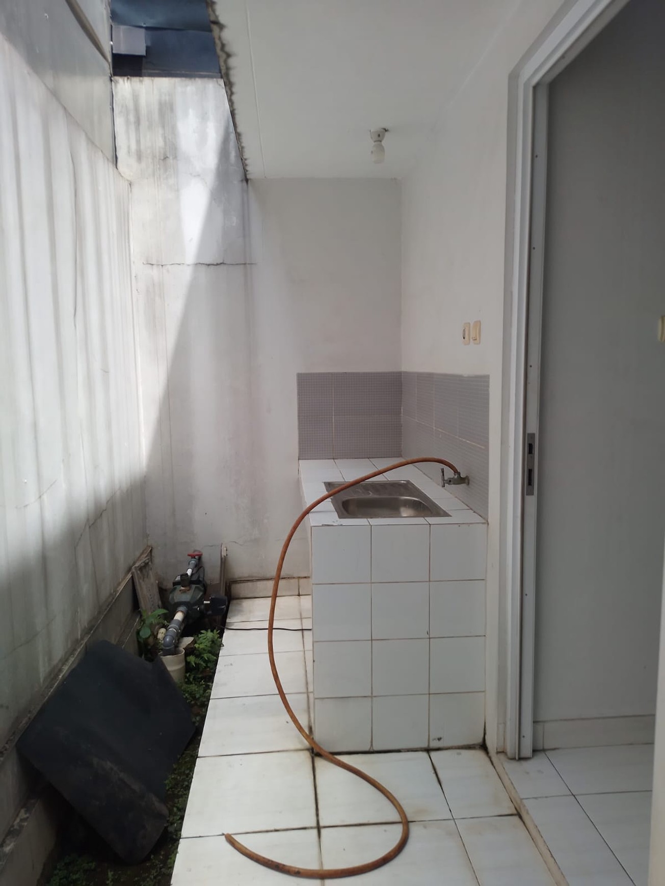 Rumah Minimalis 1 lantai bebas banjir di Pamulang