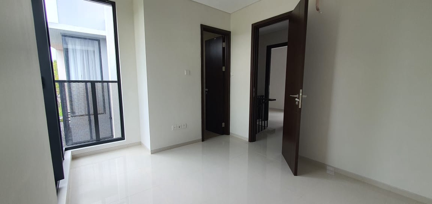 Rumah Siap Huni di Kebayoran harmony, Bintaro Jaya
