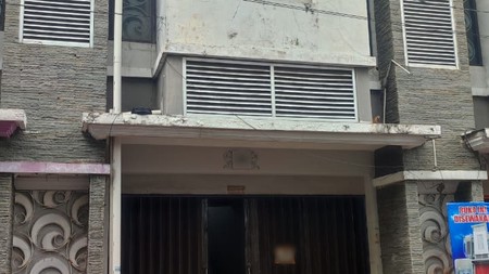 Disewakan Ruko 2 Lantai Strategis Dekat Perum Grand Tlogoadi, Mlati, Sleman