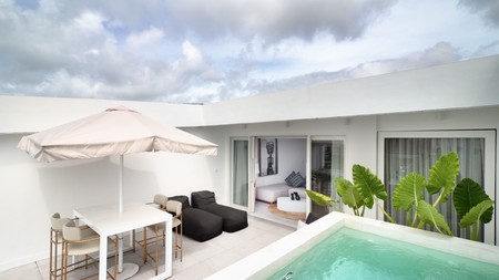 Leasehold - Endless Ocean Views from Your Private Rooftop Jacuzzi - Canggu Penthouse, Bali