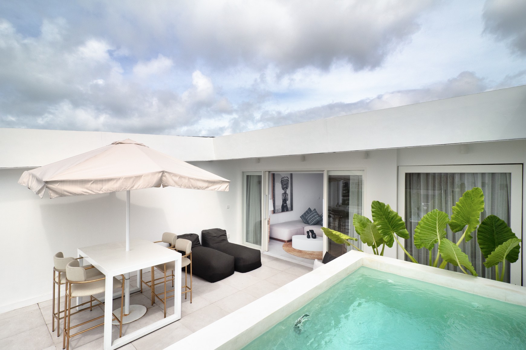 Leasehold - Endless Ocean Views from Your Private Rooftop Jacuzzi - Canggu Penthouse, Bali