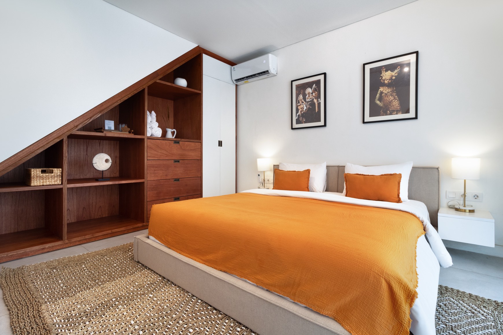 Leasehold - Endless Ocean Views from Your Private Rooftop Jacuzzi - Canggu Penthouse, Bali