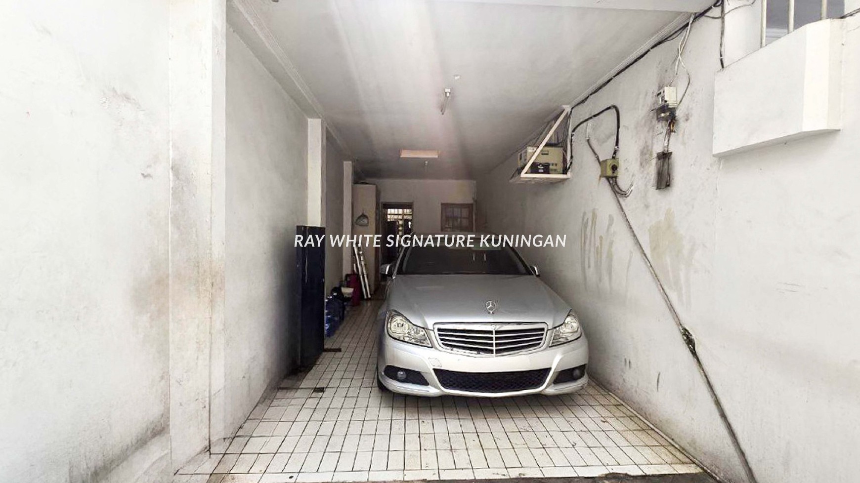 Dijual Rumah Lama Lokasi Prime Di Kebayoran Baru 