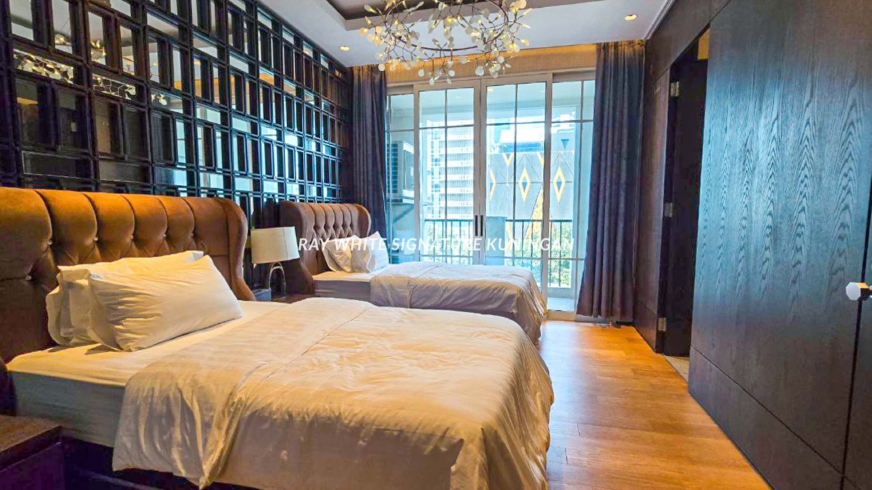 Dijual Gedung Kantor Dan Service Apartemen Di Sudirman 